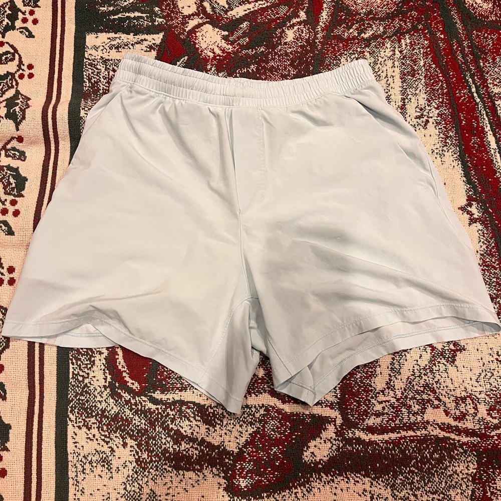 LULULEMON 6” PACE BREAKER SHORT